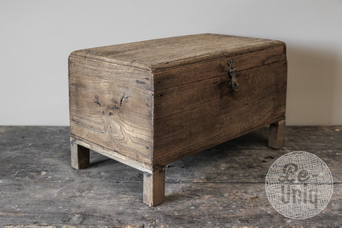 Be-Uniq Oude Kist | Rustiek Verweerd | H38xB59xD35 cm