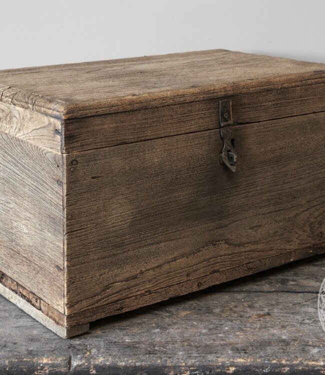 Be-Uniq Oude Kist | Rustiek Verweerd | H37xB60xD40 cm