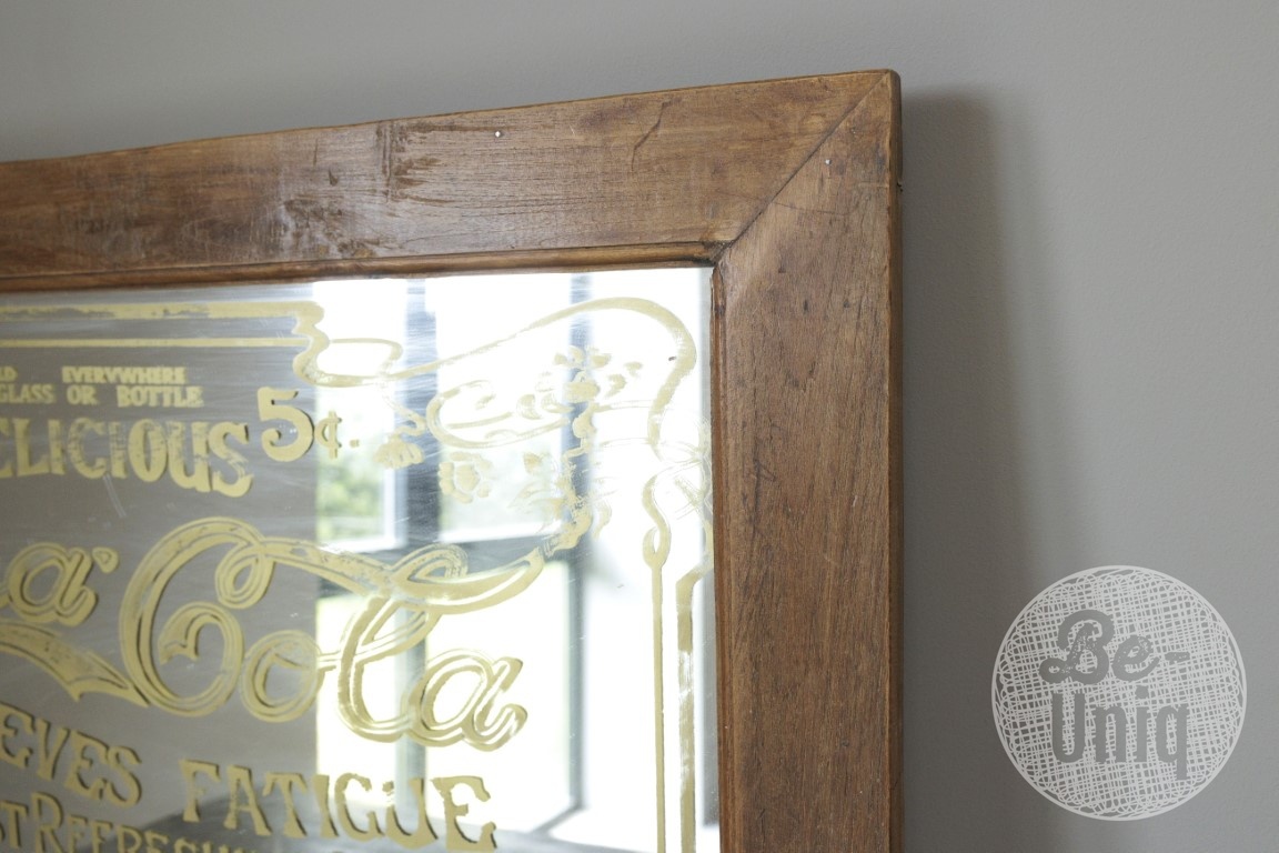 Be-Uniq Oude Spiegel Houten Lijst Coca Cola H61 x B94 x D3 Cm