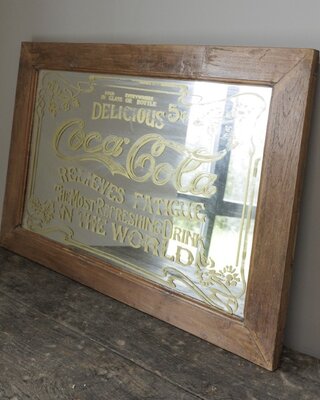 Be-Uniq Oude Spiegel Houten Lijst Coca Cola H61 x B94 x D3 Cm