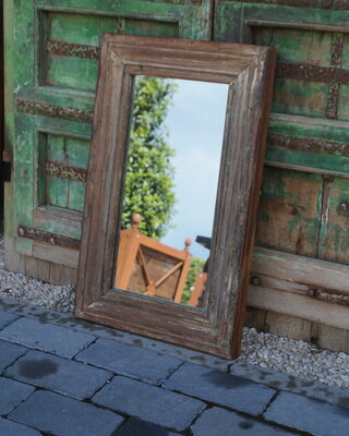 Rene Houtman Spiegeltje Oud Hout India H61 x B37 x D4 Cm