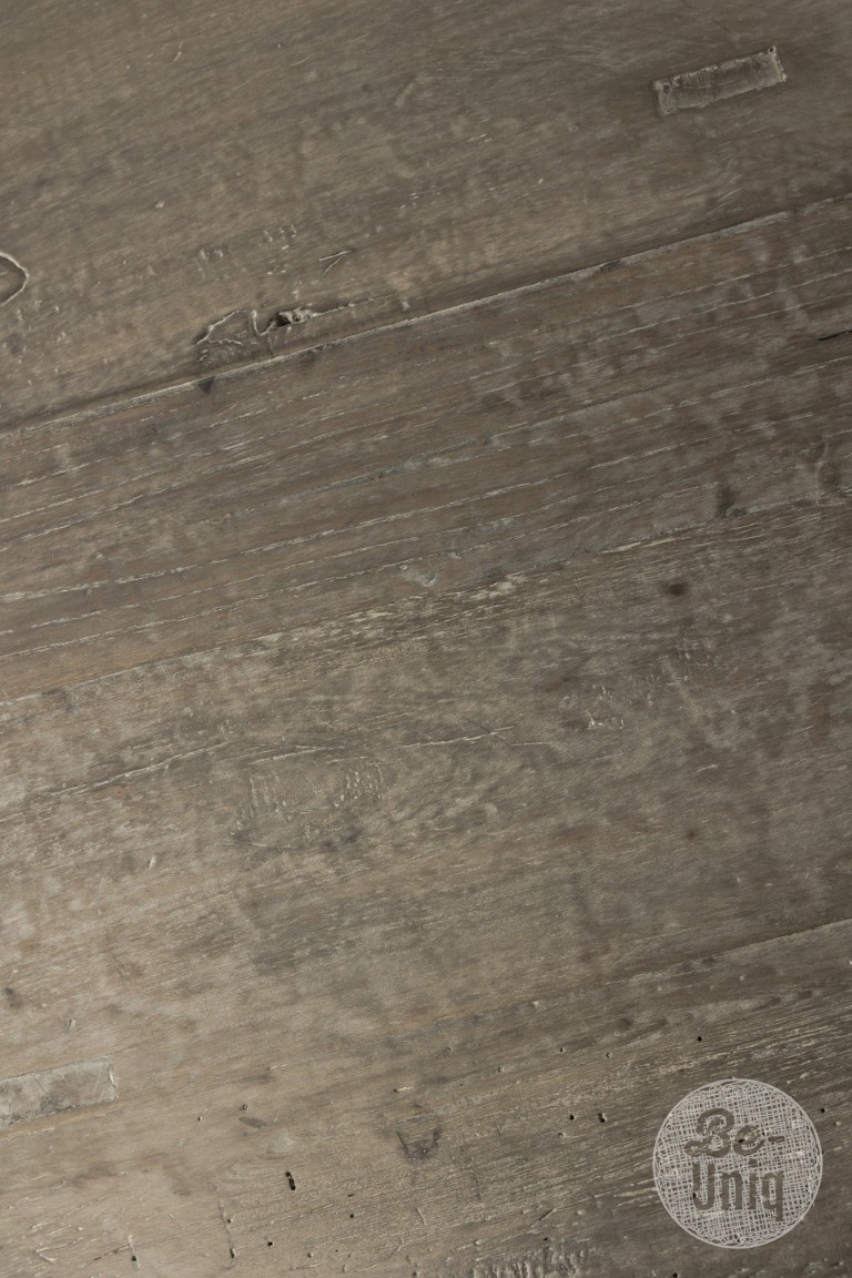 Be-Uniq Oude Bijzettafel | China | H41xB80xD77 cm