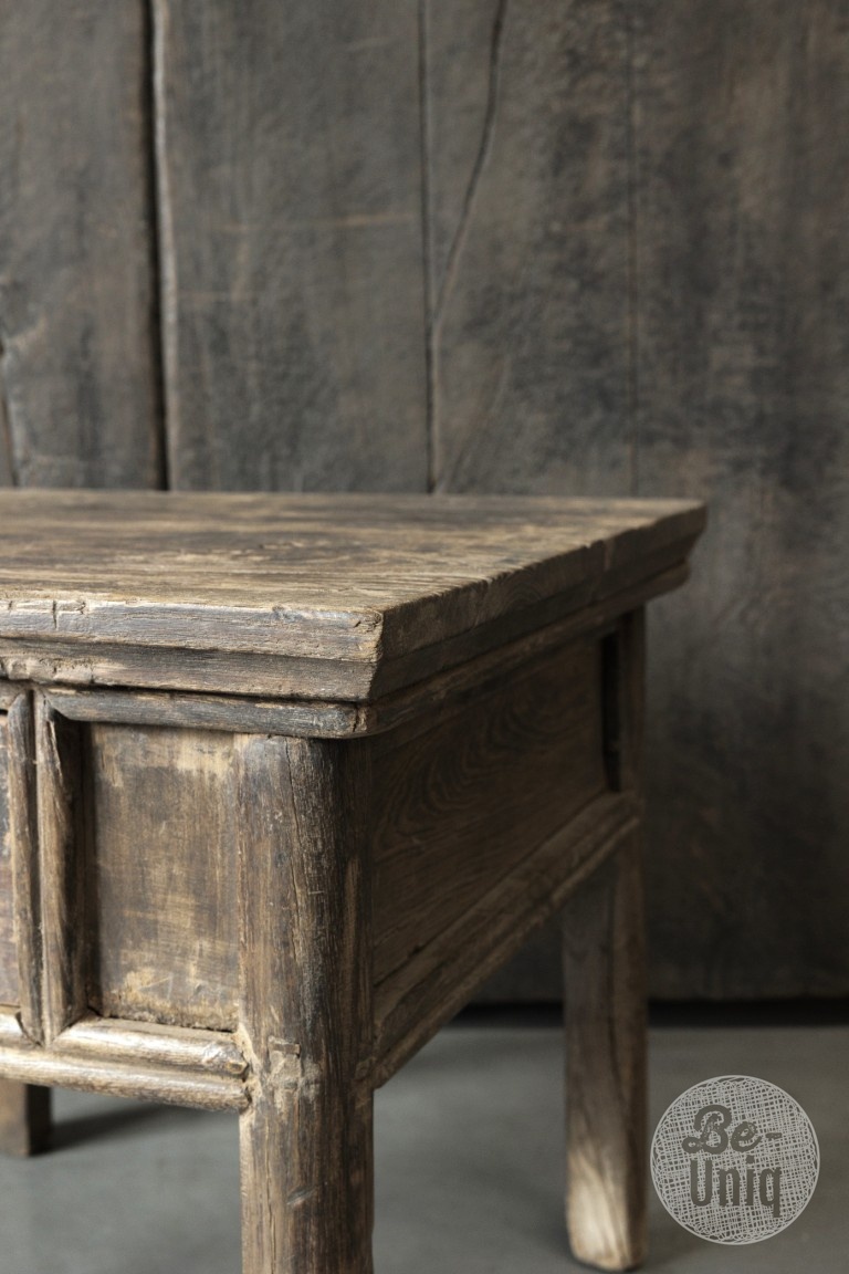 Be-Uniq Oude Bijzettafel | China | H48xB52xD52 cm