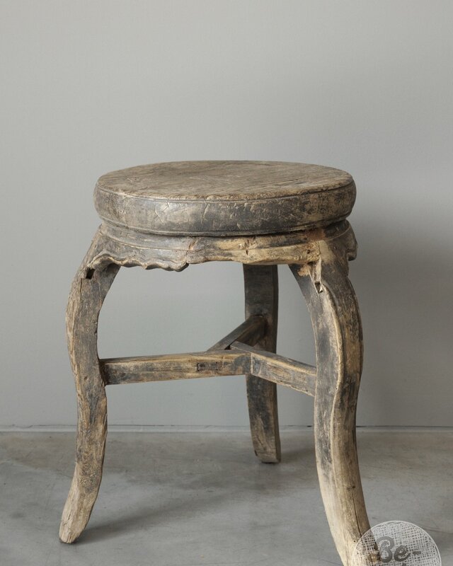 Be-Uniq Oude Bijzettafel | China | H49xB34xD34 cm