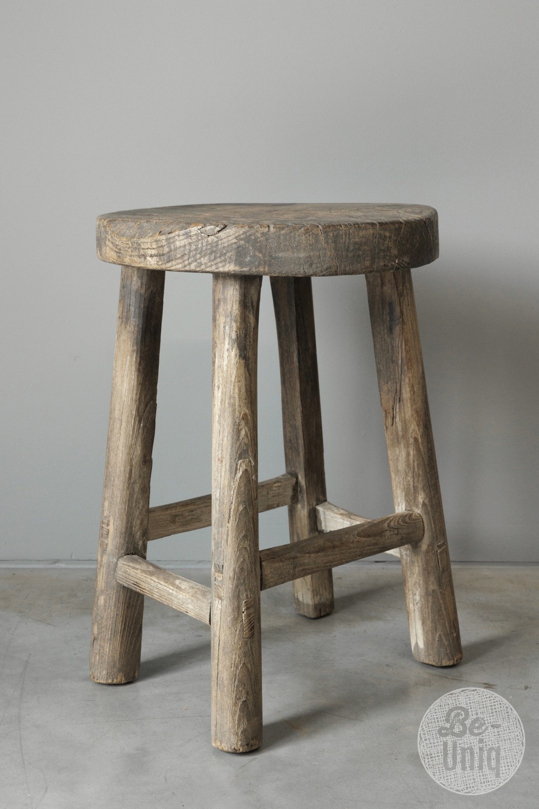 Be-Uniq Oude Bijzettafel | China | H54xB40xD40 cm
