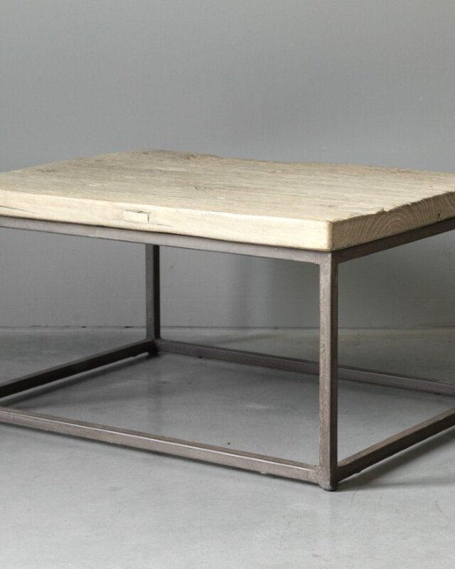 Be-Uniq Bijzettafel Oude Deur | China | H38xB94xD58 cm