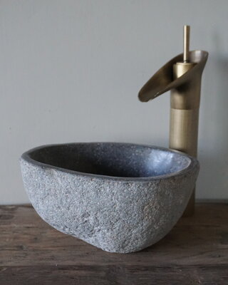Rene Houtman Kleine Stenen Waskom + Spoelgat | H13 x B26 x D20 cm