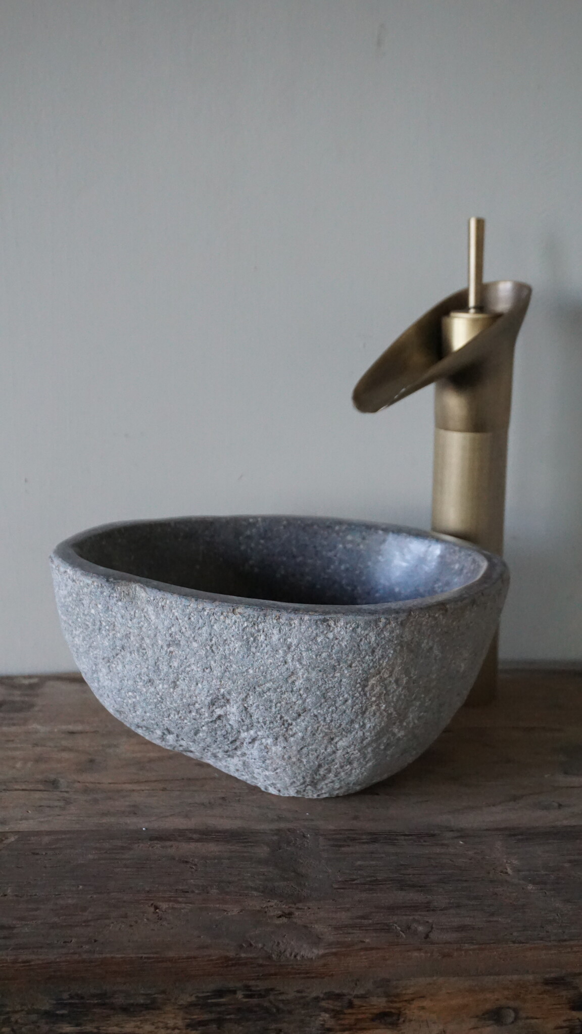 Rene Houtman Kleine Stenen Waskom + Spoelgat | H13 x B26 x D20 cm