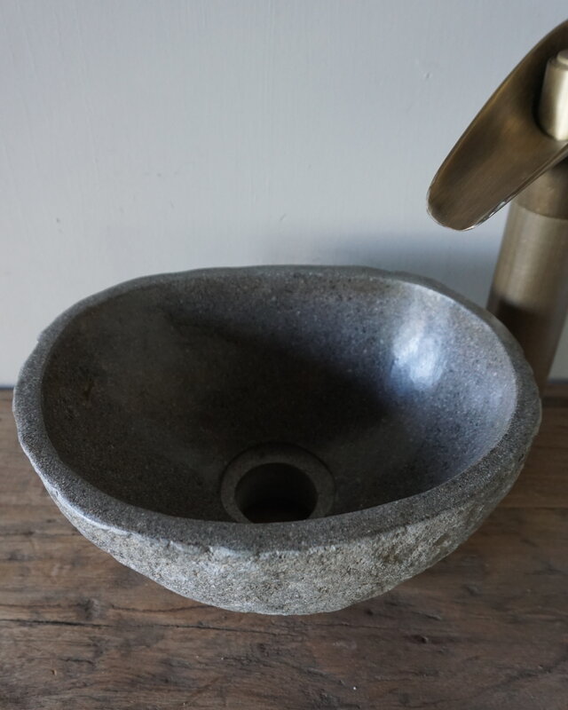 Rene Houtman Kleine Stenen Waskom + Spoelgat | H13 x B25 x D20 cm