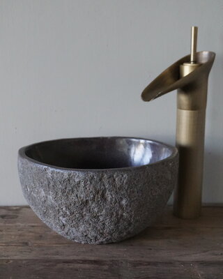 Rene Houtman Kleine Stenen Waskom + Spoelgat | H13 x B24,5 x D20 cm