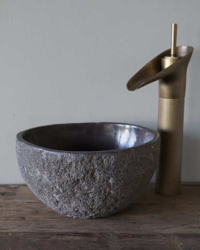 Rene Houtman Kleine Stenen Waskom + Spoelgat | H13 x B24,5 x D20 cm