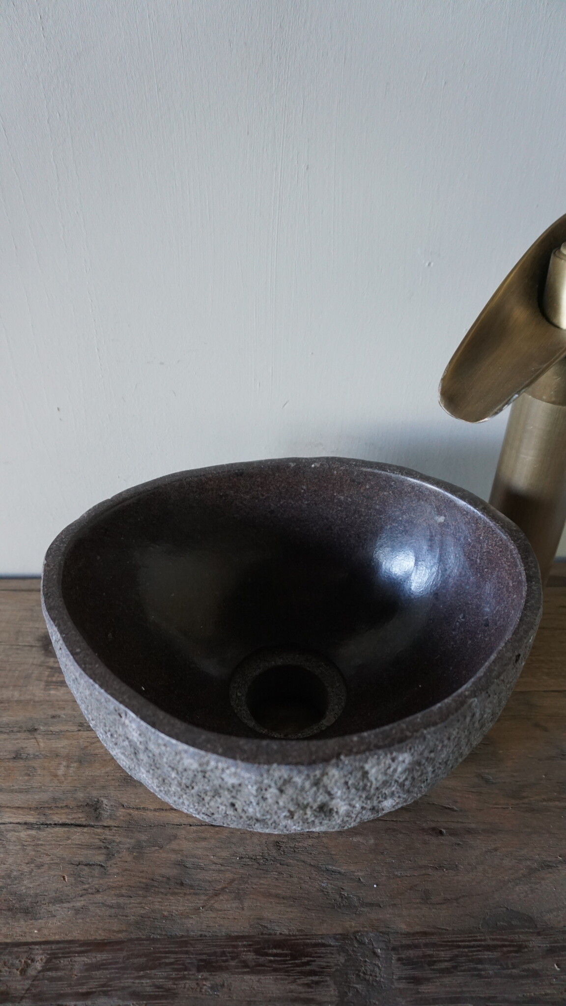 Rene Houtman Kleine Stenen Waskom + Spoelgat | H13 x B24,5 x D20 cm