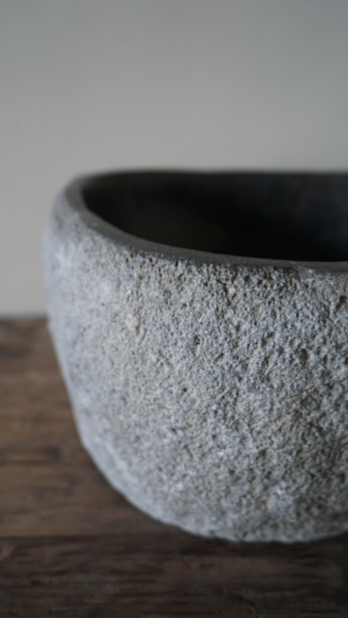 Rene Houtman Kleine Stenen Waskom + Spoelgat | H13 x B23 x D21 cm