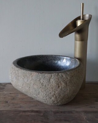 Rene Houtman Kleine Stenen Waskom + Spoelgat | H13,5 x B24 x D22 cm