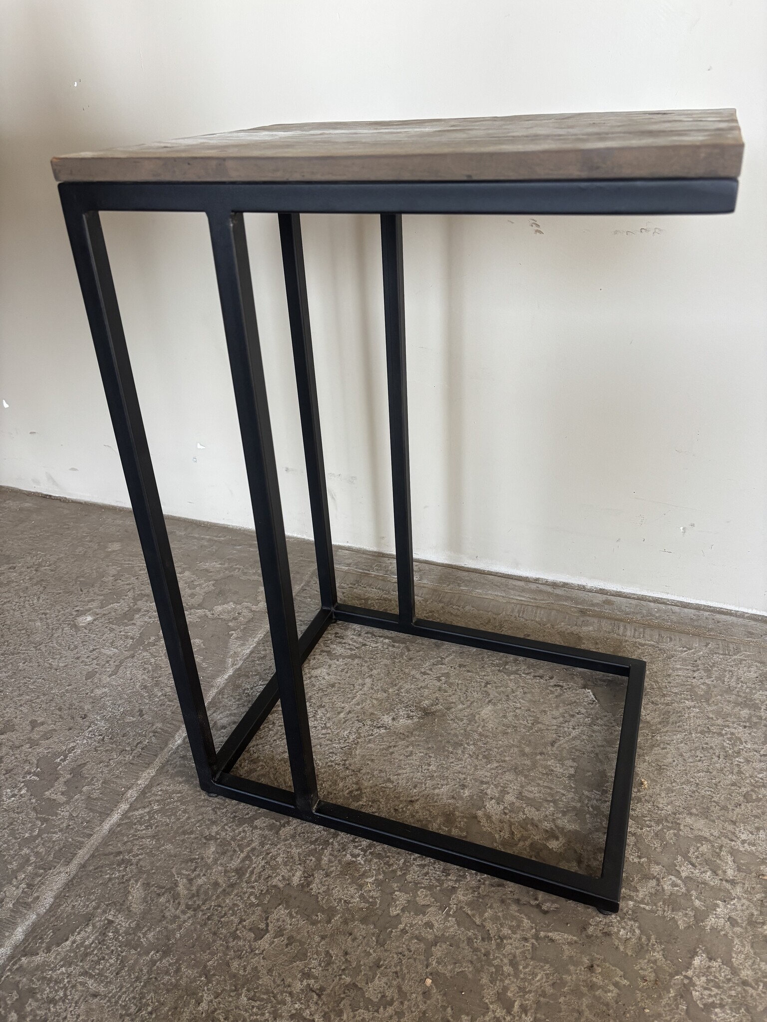 Rene Houtman Laptoptafel | H76 x B45 x D35 cm