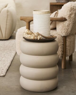 Rivièra Maison Rose Tower Bijzettafel | Warm Beige | H44xD43 cm