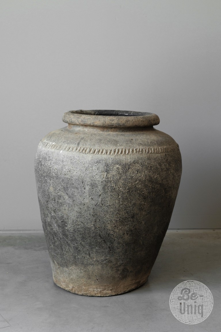 Be-Uniq Verweerde Oude Claypot | India | H56 x D46 cm