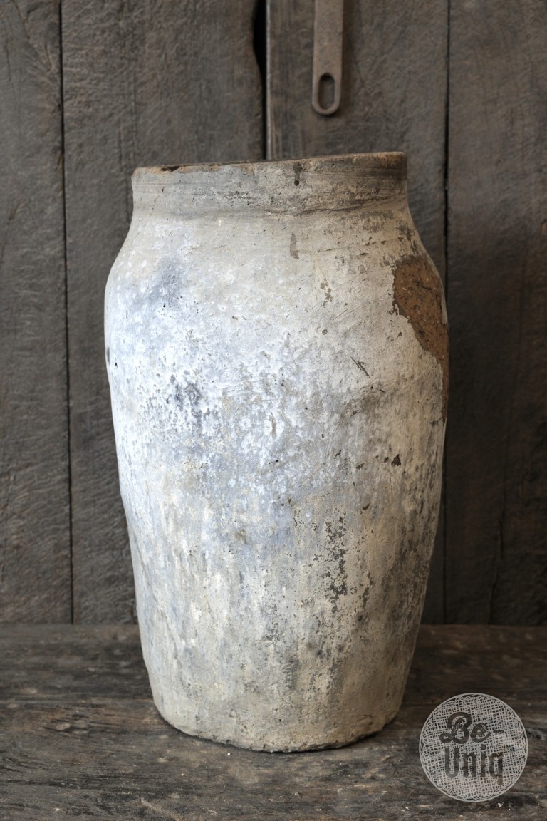 Be-Uniq Authentieke Verweerde Claypot | India | H54xD31 cm