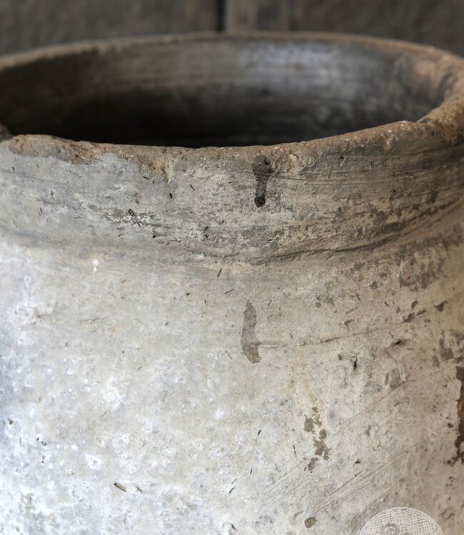 Be-Uniq Authentieke Verweerde Claypot | India | H54xD31 cm