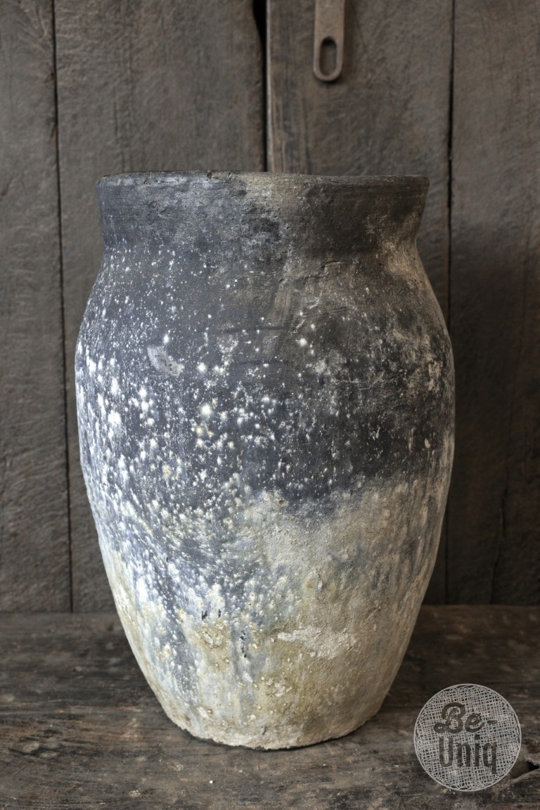 Be-Uniq Authentieke Verweerde Claypot | India | H48xD31 cm