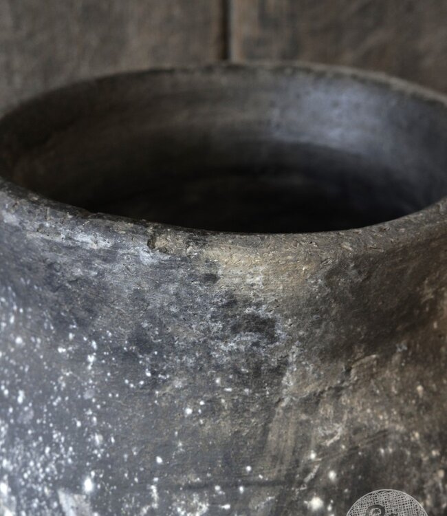 Be-Uniq Authentieke Verweerde Claypot | India | H48xD31 cm