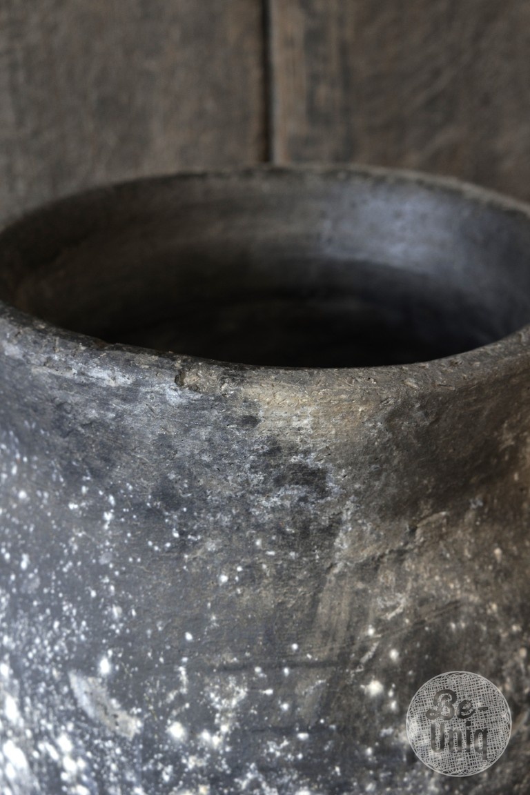Be-Uniq Authentieke Verweerde Claypot | India | H48xD31 cm