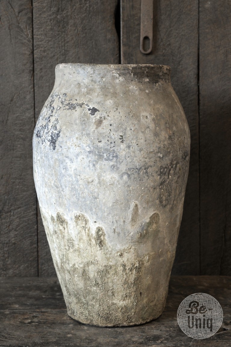 Be-Uniq Authentieke Verweerde Claypot | India | H56xD35 cm