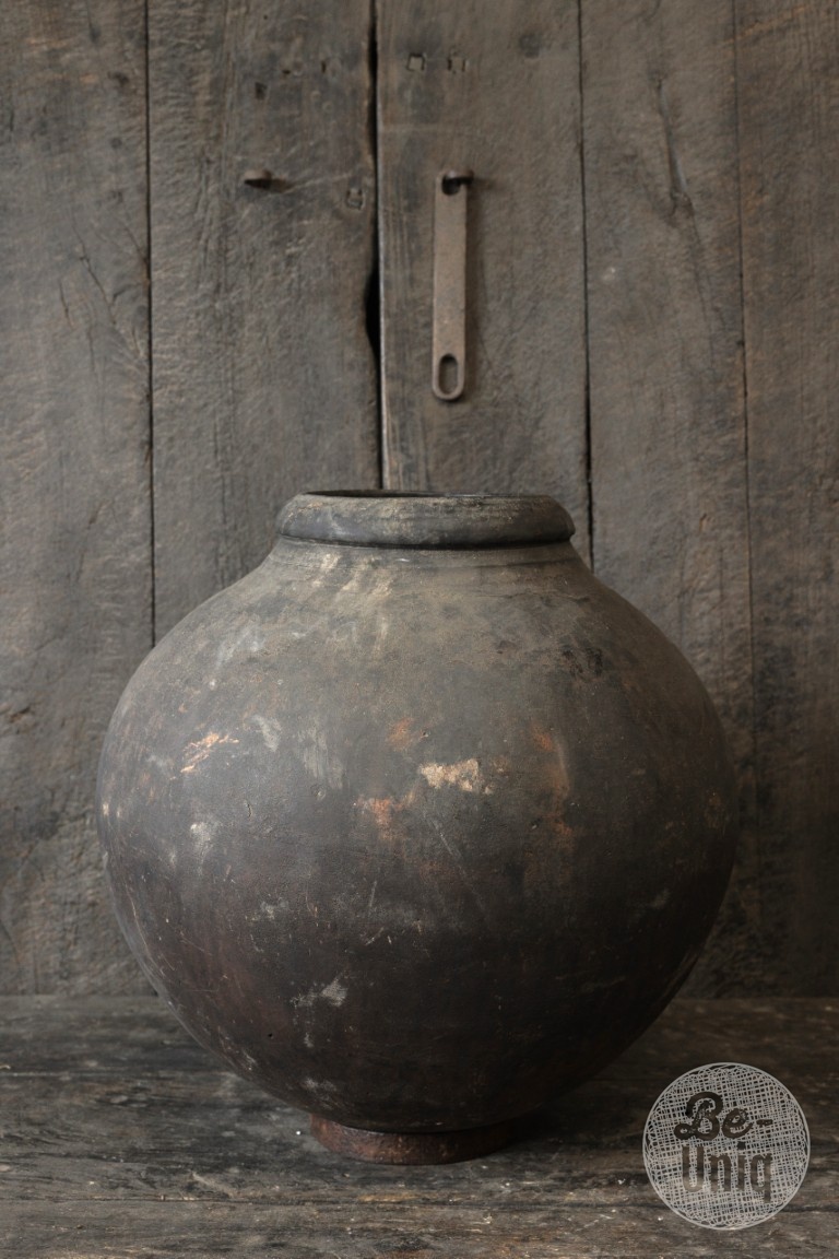 Be-Uniq Authentieke Verweerde Kruik | India | H48xD44 cm