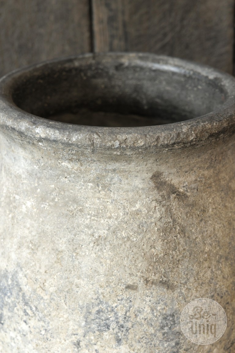 Be-Uniq Authentieke Verweerde Claypot | India | H51xD33 cm