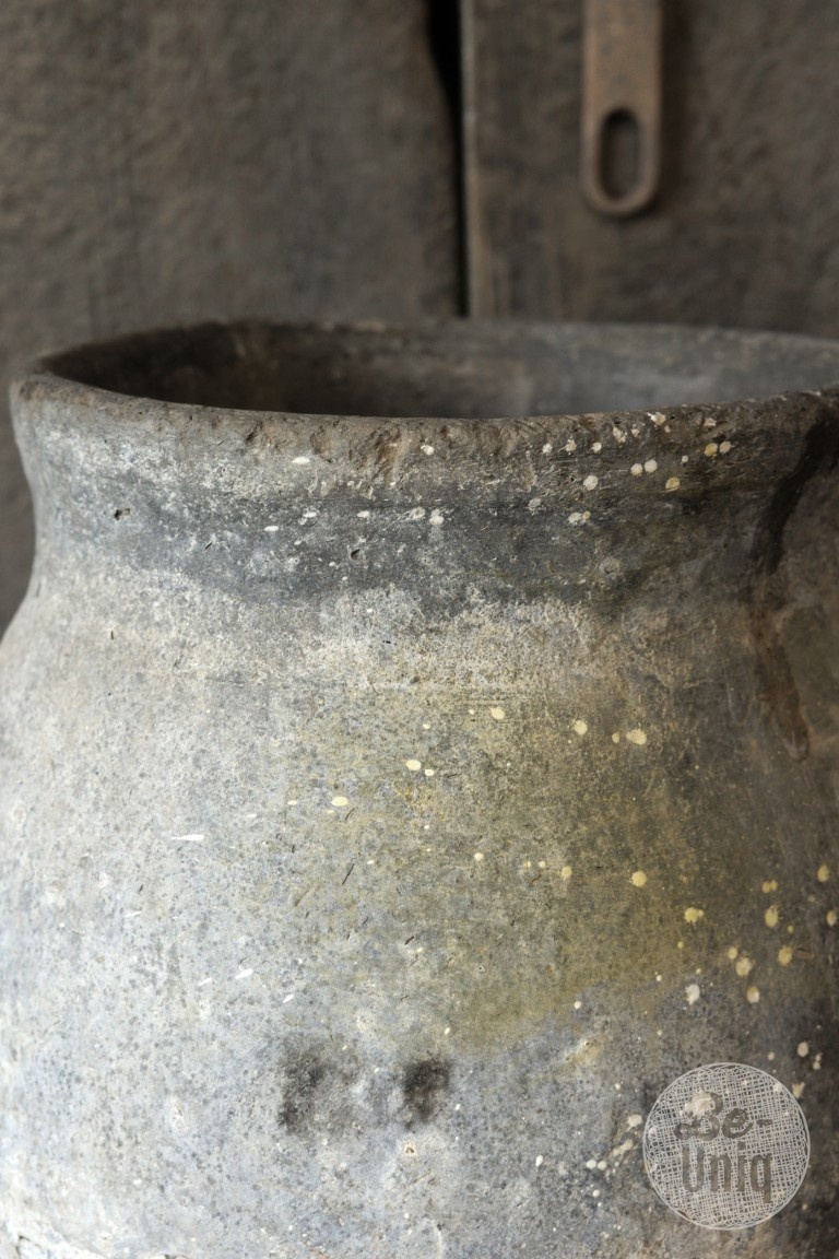 Be-Uniq Authentieke Verweerde Claypot | India | H58xD33 cm