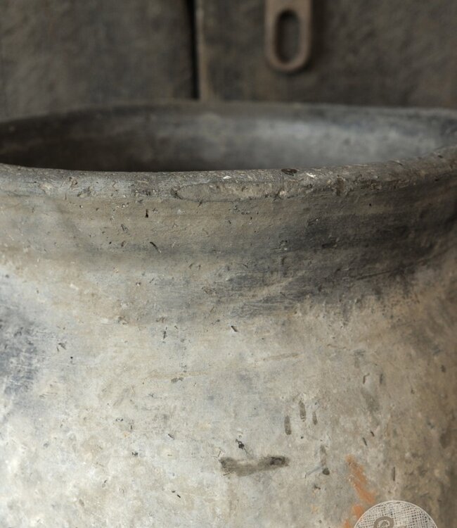 Be-Uniq Authentieke Verweerde Claypot | India | H62xD35 cm