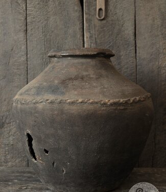 Be-Uniq Authentieke Verweerde Kruik | India | H46xD47 cm