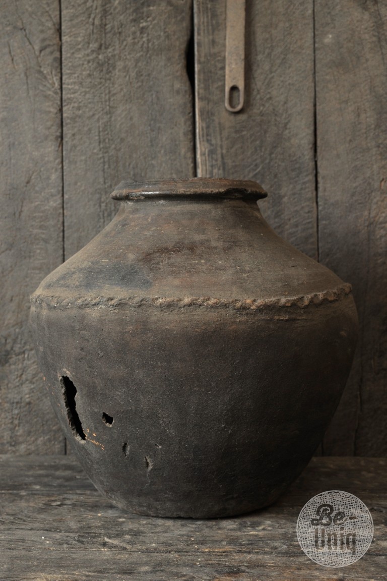 Be-Uniq Authentieke Verweerde Kruik | India | H46xD47 cm