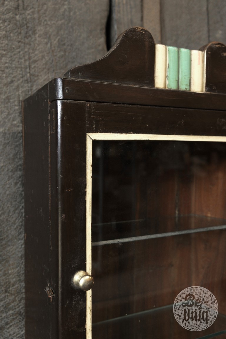 Be-Uniq Authentiek Vitrinekastje | India | H63xB33xD15 cm