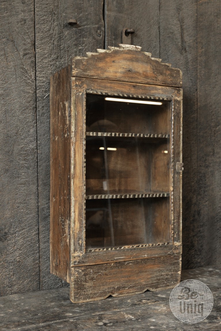 Be-Uniq Authentiek Vitrinekastje | India | H74xB36xD17 cm