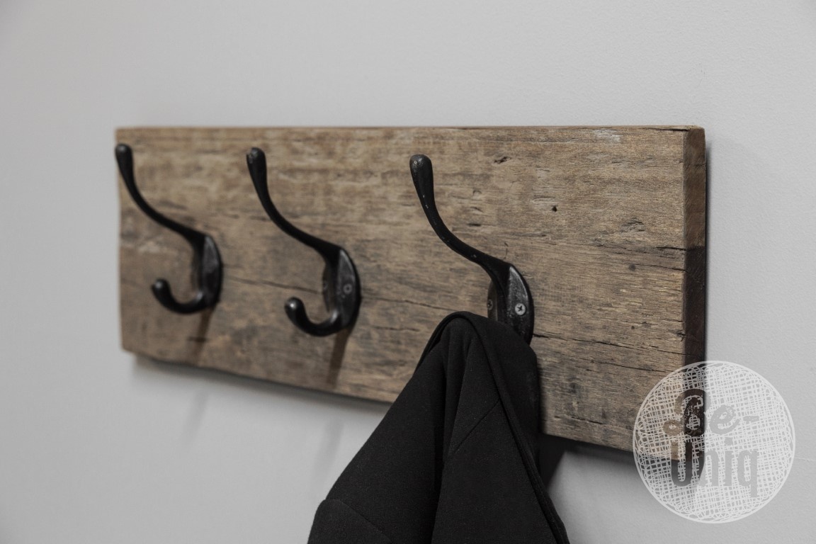 Be-Uniq Houten Kapstok James | Zwarte Haken | 2 Maten