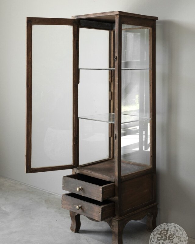 Be-Uniq Oude Vitrinekast | India | H122xB34xD34 cm