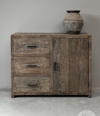 Be-Uniq Oude Houten Kast | Limited Edition | H90xB110xD45 cm