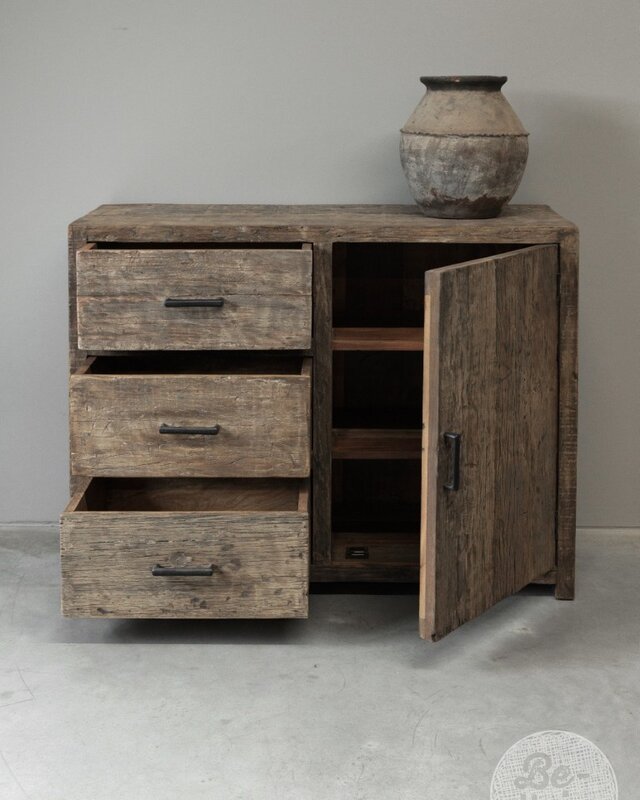 Be-Uniq Oude Houten Kast | Limited Edition | H90xB110xD45 cm