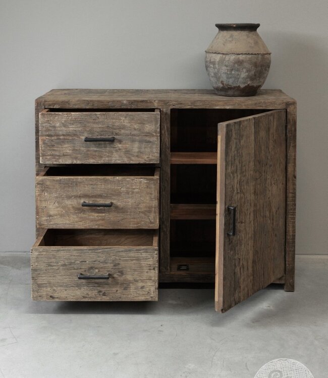 Be-Uniq Oude Houten Kast | Limited Edition | H90xB110xD45 cm