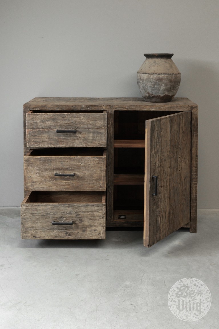 Be-Uniq Oude Houten Kast | Limited Edition | H90xB110xD45 cm