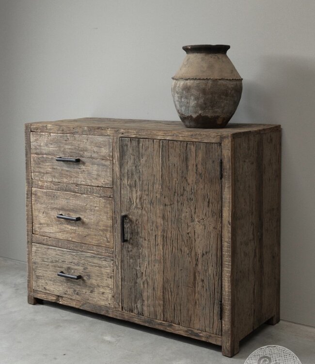 Be-Uniq Oude Houten Kast | Limited Edition | H90xB110xD45 cm