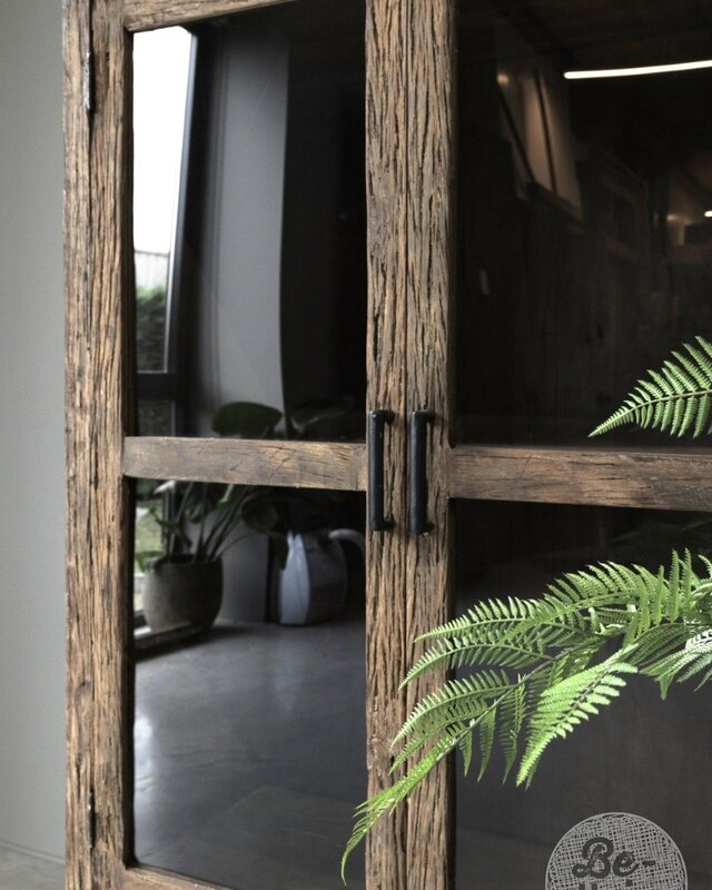Be-Uniq Vitrinekast Oud Hout | Limited Edition | H140xB90xD45 cm