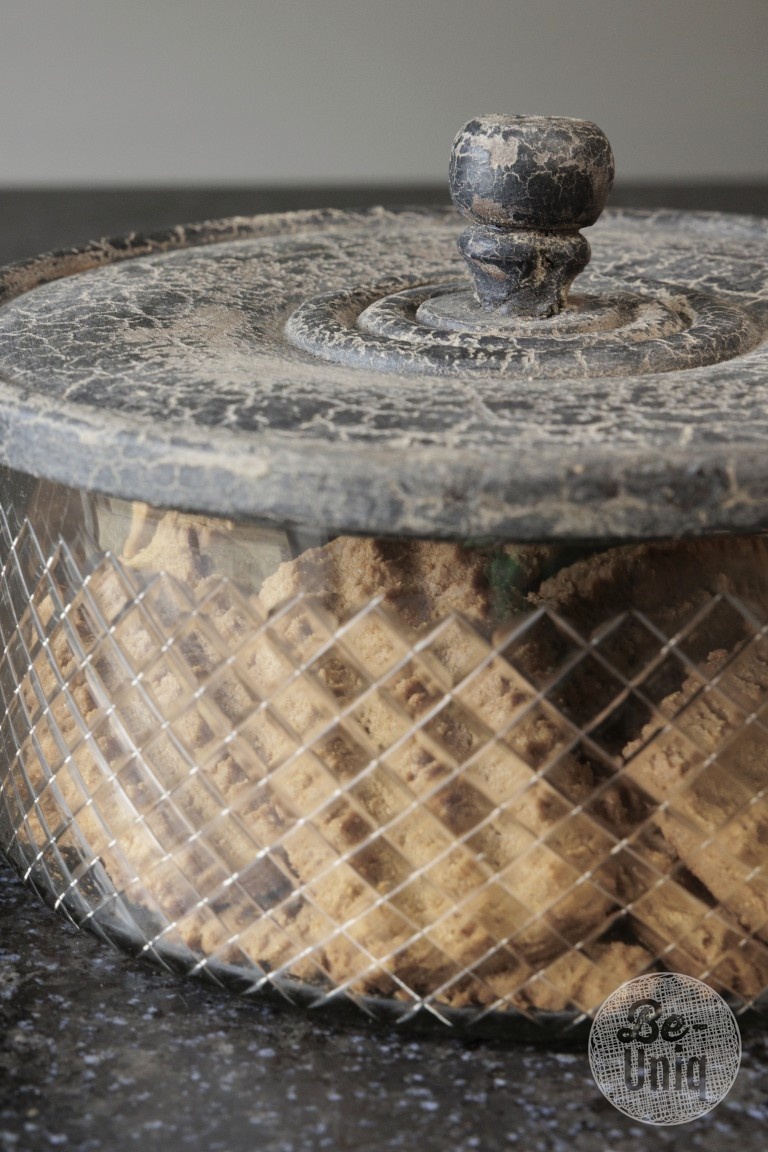 Be-Uniq Glazen Koektrommel Met Houten Deksel | H15 x D21 cm