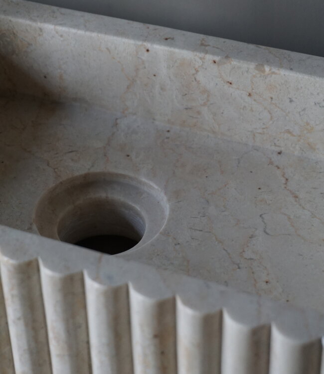 Rene Houtman Fontein Marmer Geribbeld B40 x D20 x H9 Cm