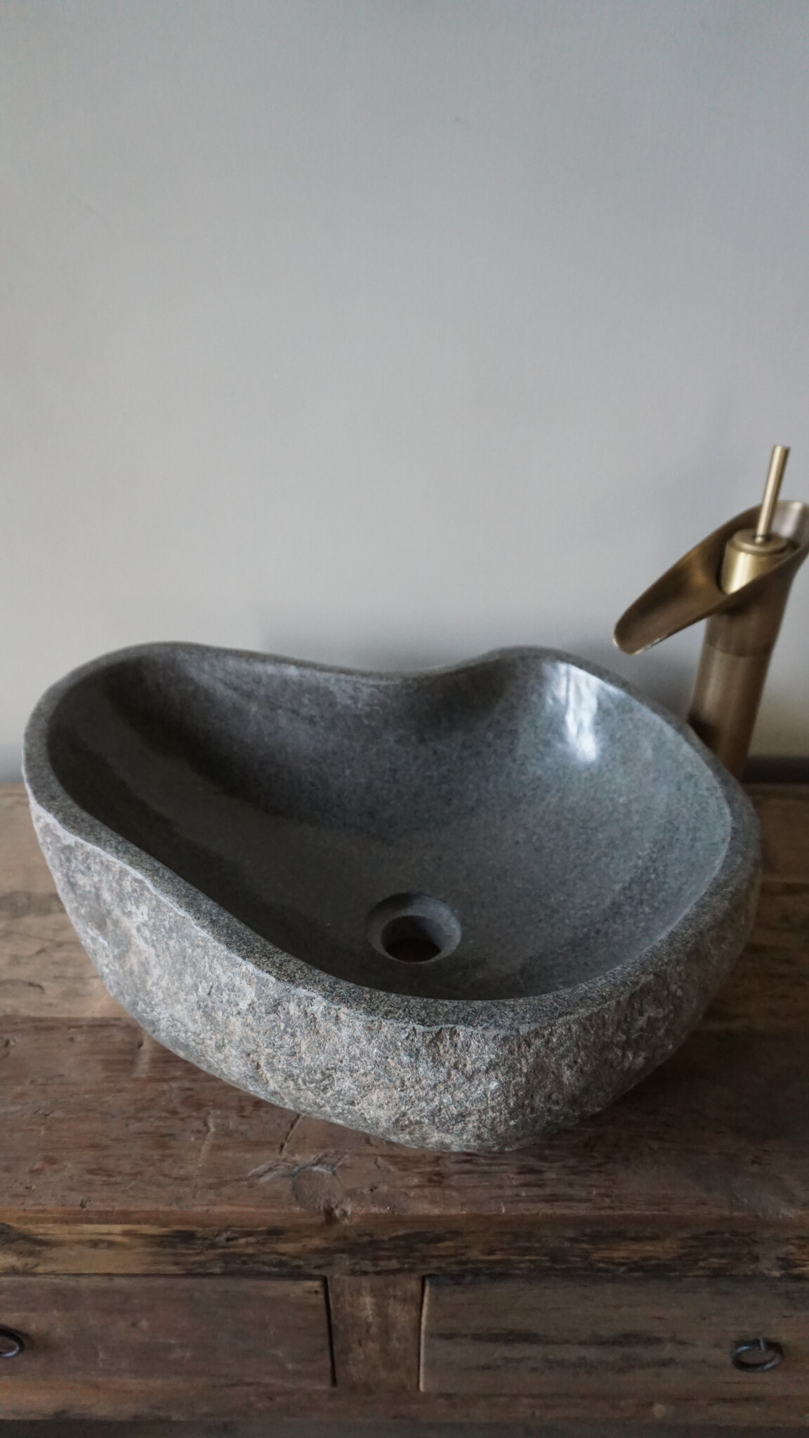 Rene Houtman Waskom Rivierkom Riviersteen - B48 x D37 x H15 Cm