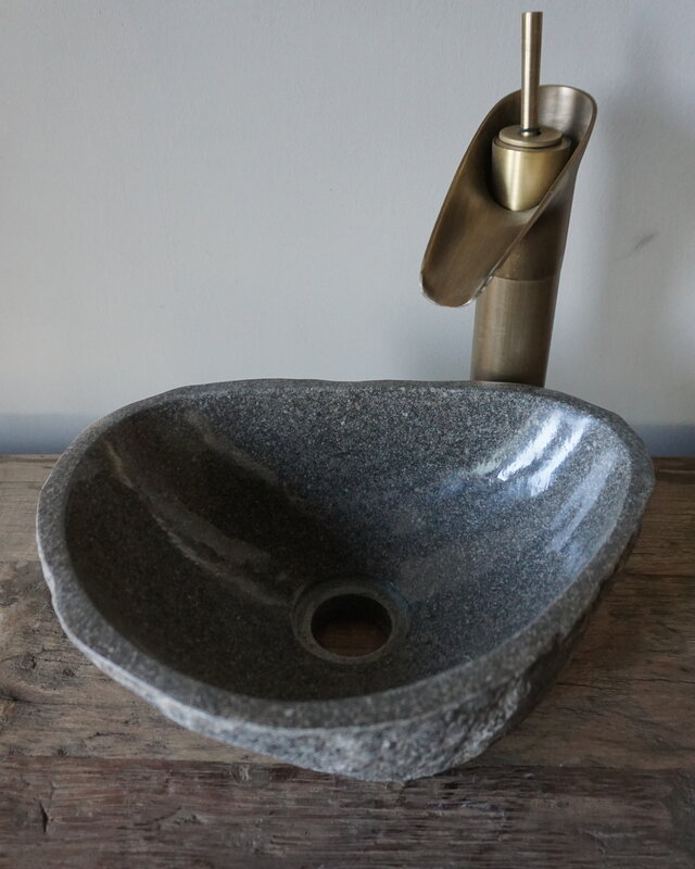 Rene Houtman Kleine Stenen Waskom Riviersteen B31 x D24 x H12.5 Cm