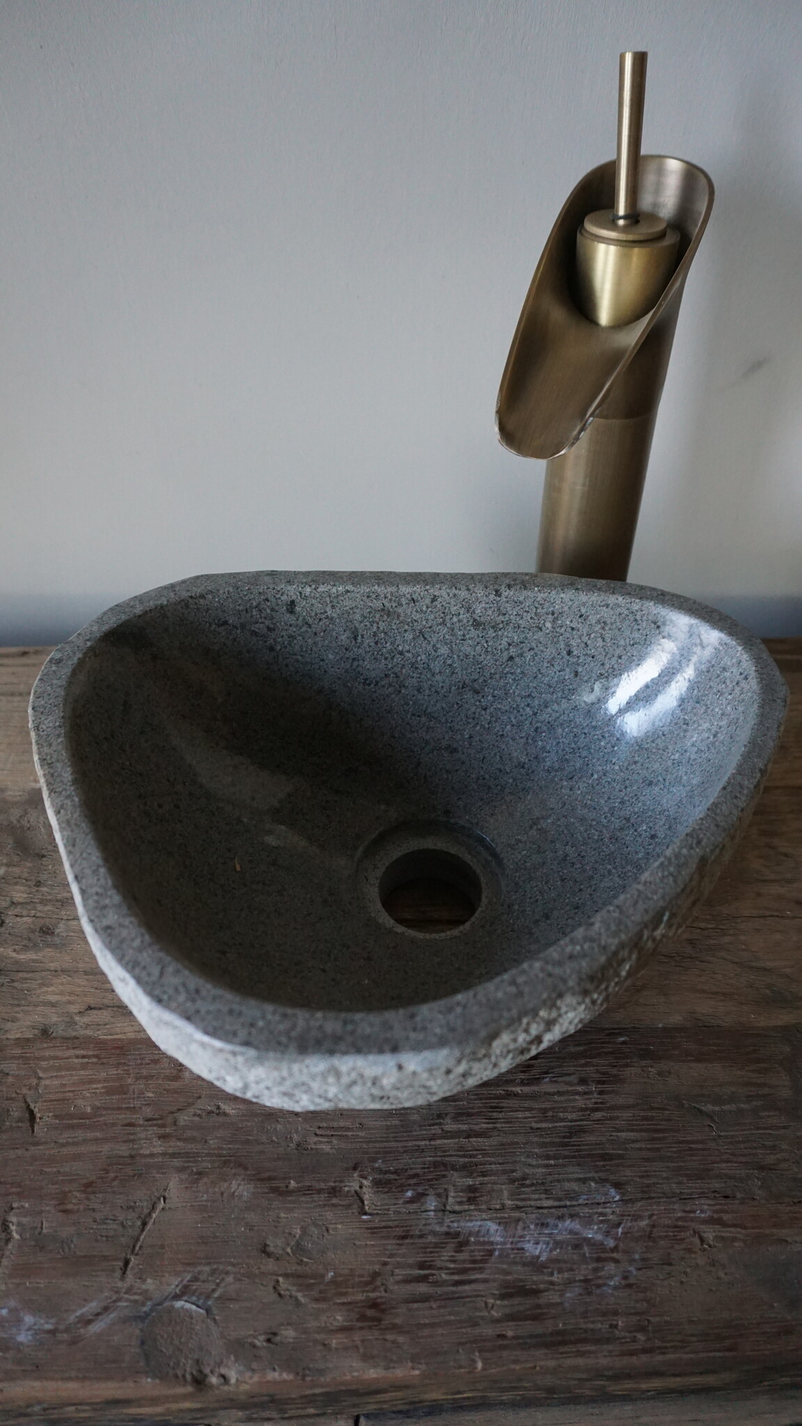 Rene Houtman Kleine Stenen Waskom Riviersteen B30 x D23 x H13 Cm