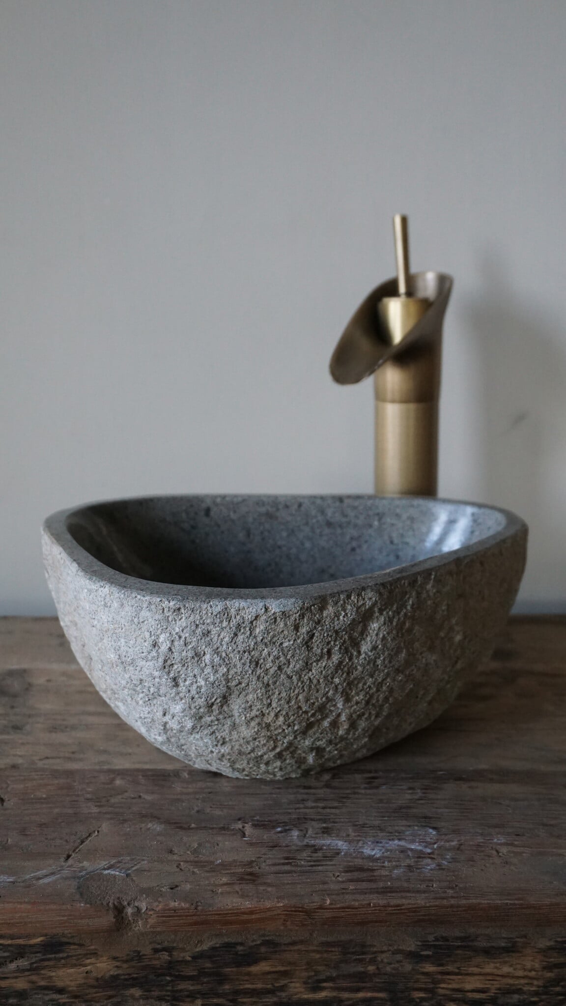 Rene Houtman Kleine Stenen Waskom Riviersteen B30 x D23 x H13 Cm
