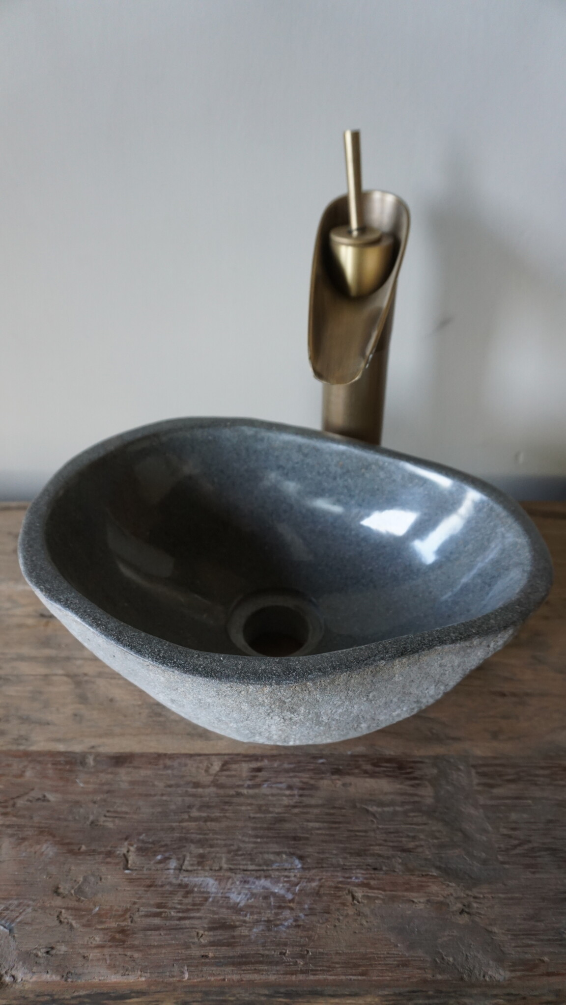 Rene Houtman Kleine Stenen Waskom Riviersteen B31 x D22 x H13 Cm